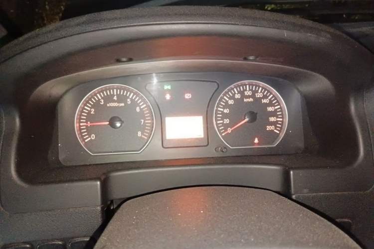 Used FORTHING Lingzhi 2014 M3 1.6L 7-seater Standard Model Instrument Cluster