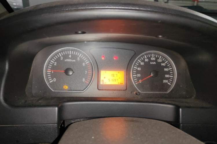 Used FORTHING Lingzhi 2014 V3 1.5L 7-Seater Standard Model II Instrument Cluster