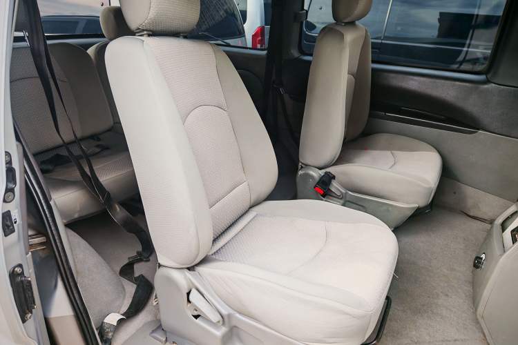 Used FORTHING Lingzhi 2014 M3 1.6L 7-seater Standard Model Interior 6