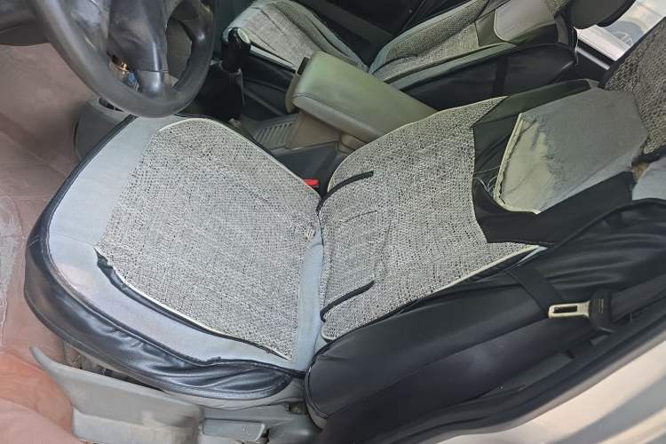 Used FORTHING Lingzhi 2014 M3 1.6L 7-Seater Comfort Model Left Front Seat