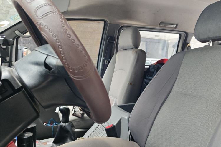Used FORTHING Lingzhi 2014 M3 1.6L 7-Seater Comfort Model Left Front Seat