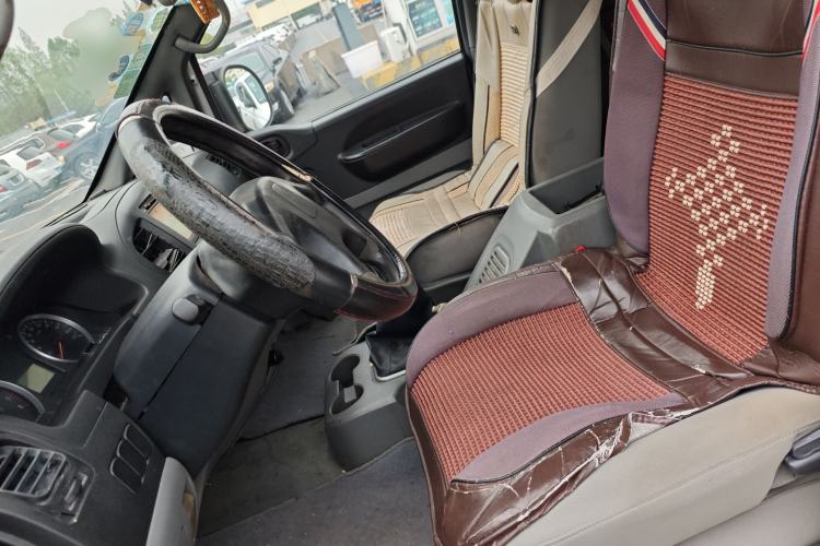 Used FORTHING Lingzhi 2014 M3 1.6L 7-Seater Comfort Model Left Front Seat