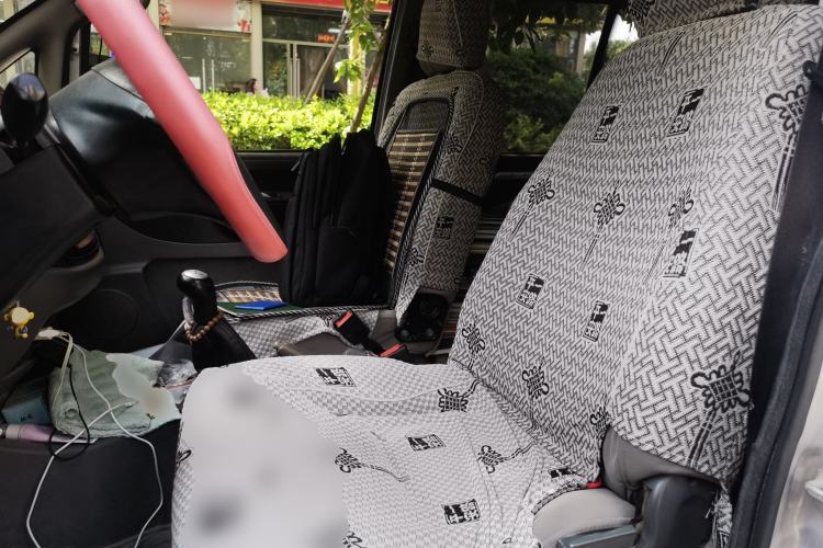 Used FORTHING Lingzhi 2014 V3 1.5L 7-Seater Standard Model II Left Front Seat