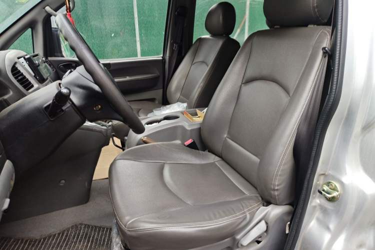 Used FORTHING Lingzhi 2014 M5 Q3 2.0L 7-seat Long-wheelbase Luxury Model Left Front Seat