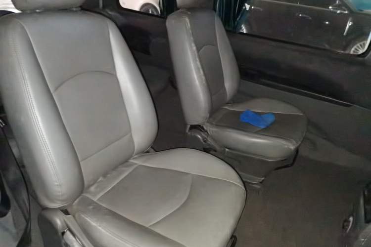 Used FORTHING Lingzhi 2014 M3 1.6L 7-Seater Comfort Model Left Rear Seat