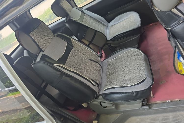 Used FORTHING Lingzhi 2014 M3 1.6L 7-Seater Comfort Model Left Rear Seat