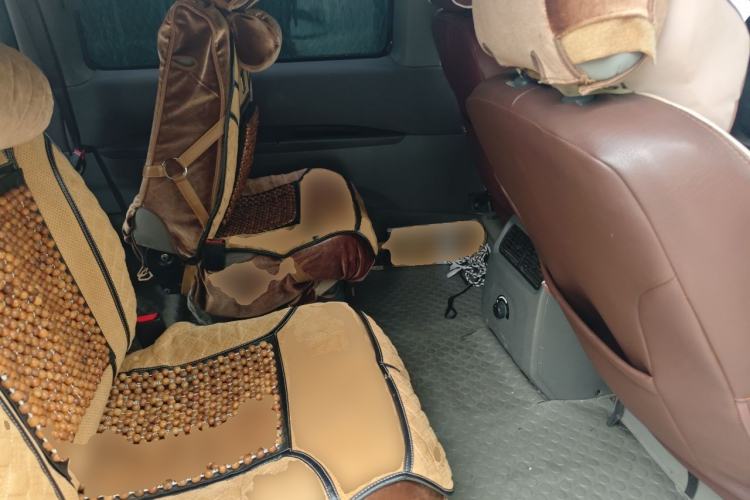 Used FORTHING Lingzhi 2014 V3 1.5L 7-Seater Comfort Model Left Rear Seat
