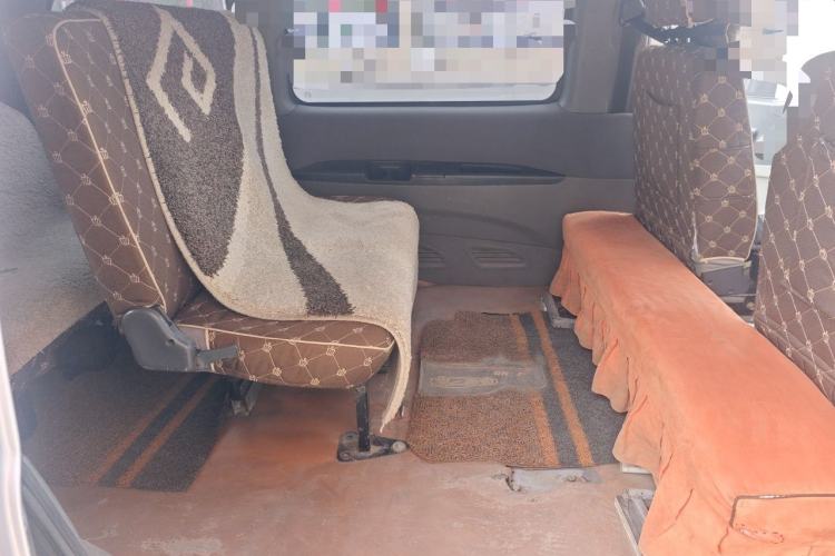 Used FORTHING Lingzhi 2014 V3 1.5L 7-Seater Comfort Model Left Rear Seat