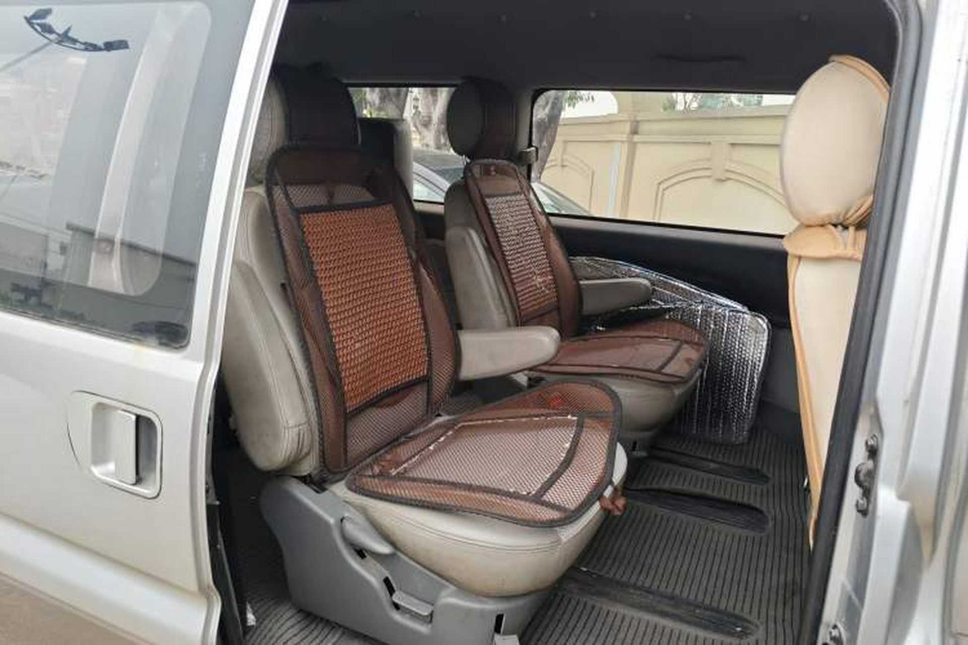 Used FORTHING Lingzhi 2014 M5 Q3 2.0L 7-seat Long-Wheelbase Comfort Version Left Rear Seat