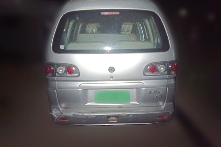 Used FORTHING Lingzhi 2014 M3 1.6L 7-seater Standard Model Rear