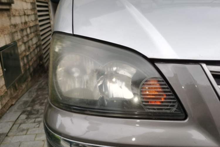 Used FORTHING Lingzhi 2014 V3 1.5L 7-Seater Comfort Model Right Front Headlight