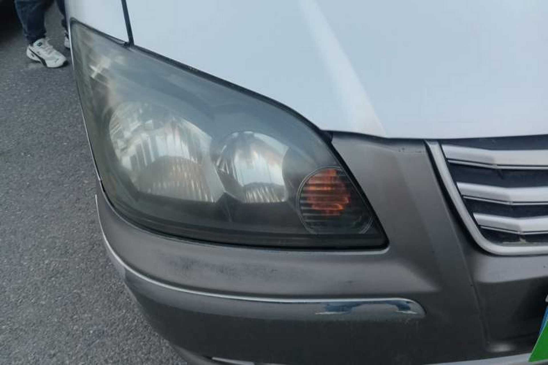 Used FORTHING Lingzhi 2014 M3 1.6L 7-Seater Comfort Model Right Front Headlight