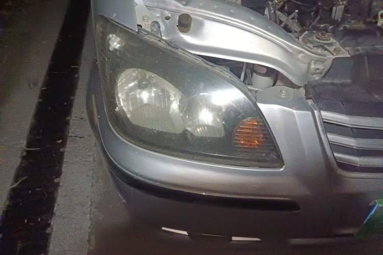 Used FORTHING Lingzhi 2014 M3 1.6L 7-seater Standard Model Right Front Headlight