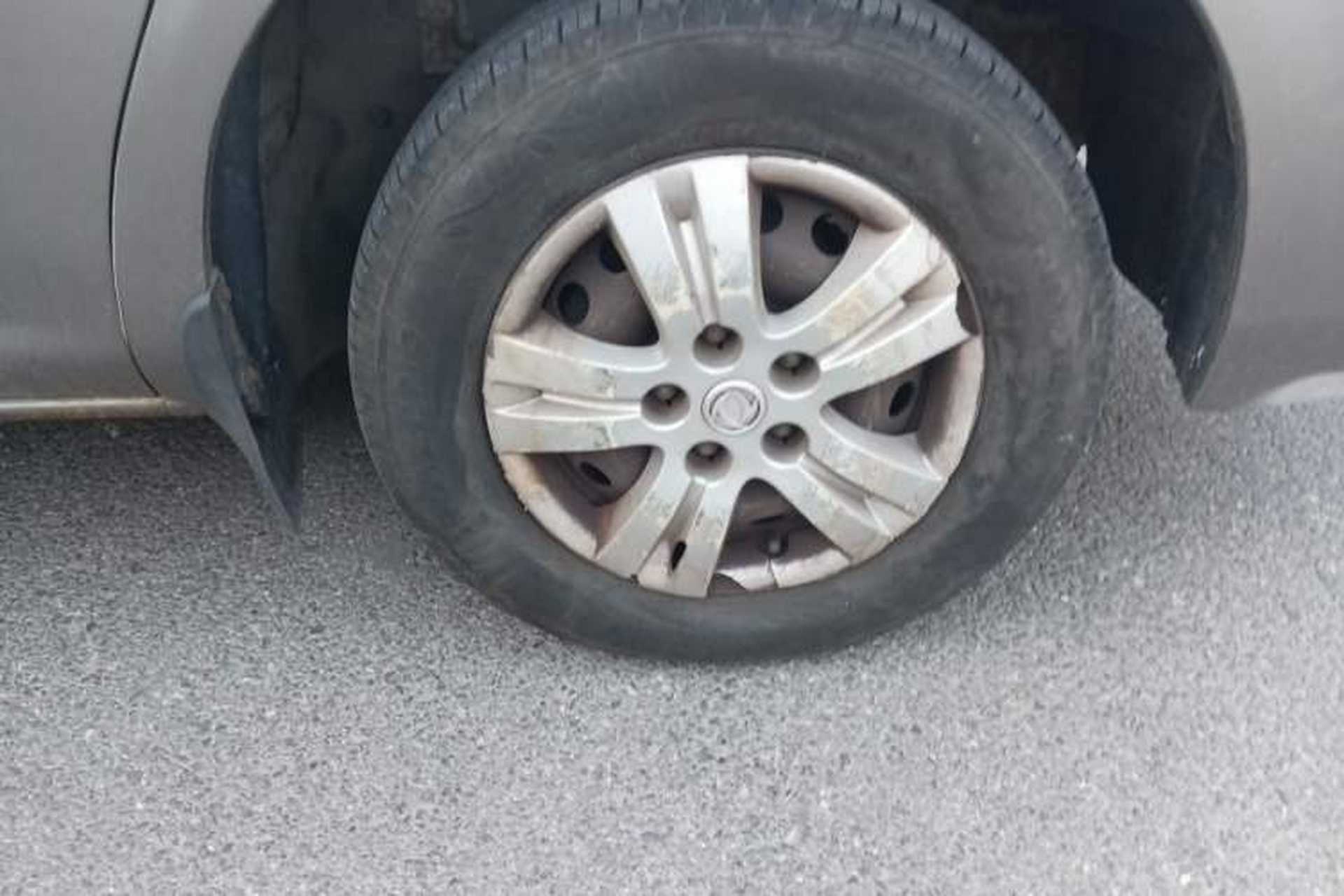 Used FORTHING Lingzhi 2014 M3 1.6L 7-Seater Comfort Model Right Front Wheel Hub