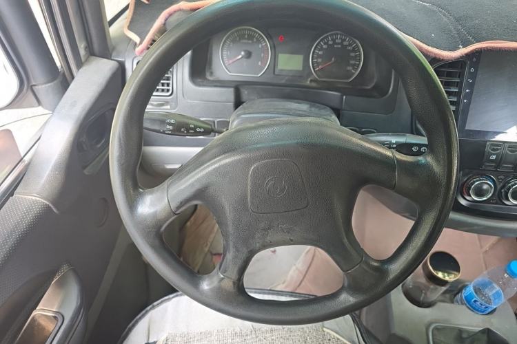 Used FORTHING Lingzhi 2014 M3 1.6L 7-Seater Comfort Model Steering Wheel