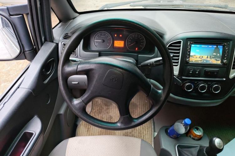 Used FORTHING Lingzhi 2014 M3 1.6L 7-Seater Comfort Model Steering Wheel