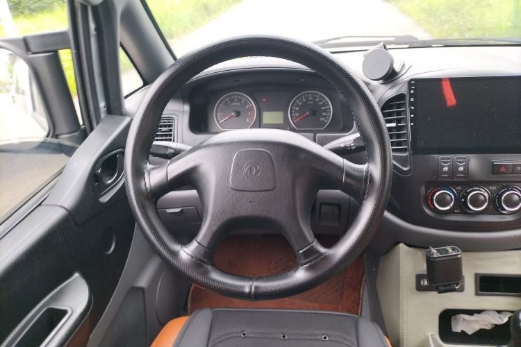 Used FORTHING Lingzhi 2014 V3 1.5L 7-Seater Comfort Model Steering Wheel
