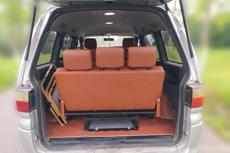 Used FORTHING Lingzhi 2014 V3 1.5L 7-Seater Comfort Model Trunk