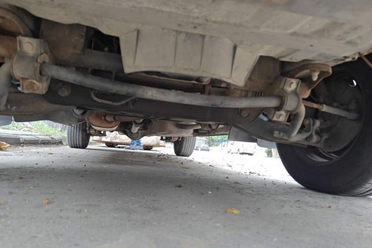 Used FORTHING Lingzhi 2014 M3 1.6L 7-Seater Comfort Model Chassis Front
