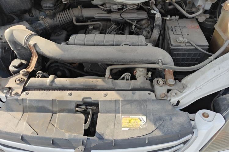 Used FORTHING Lingzhi 2014 M5 Q7 2.0L 7-seat Long-wheelbase Comfort Version Engine Bay