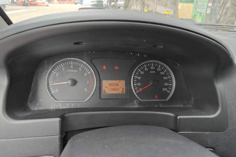 Used FORTHING Lingzhi 2014 M3 1.6L 7-Seater Comfort Model Instrument Cluster