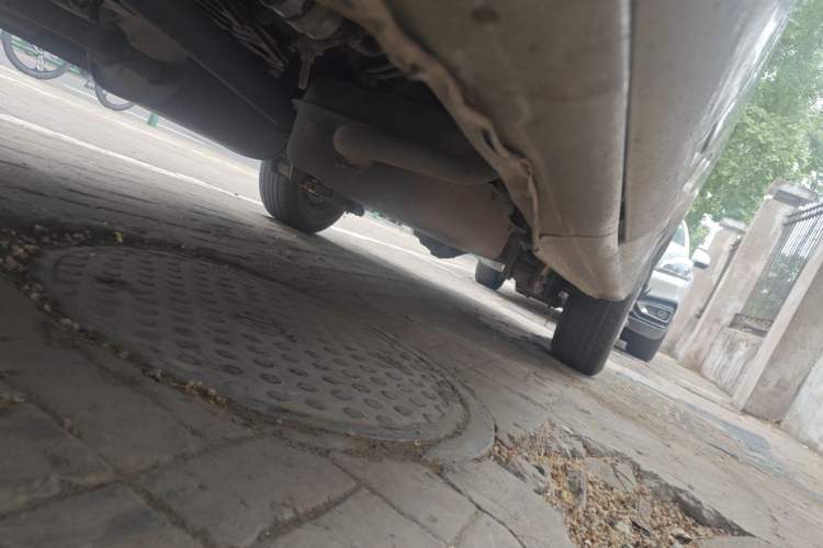Used FORTHING Lingzhi 2014 V3 1.5L 7-Seater Standard Model II Chassis Front Left