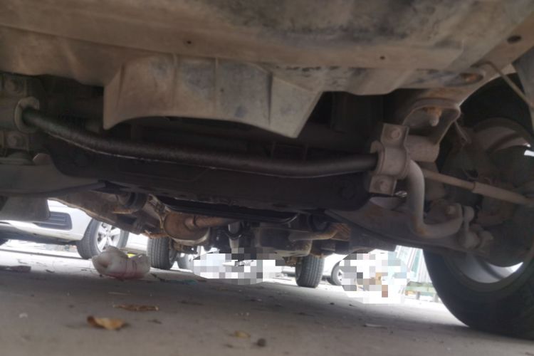 Used FORTHING Lingzhi 2014 V3 1.5L 7-Seater Comfort Model Chassis Front