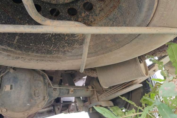 Used FORTHING Lingzhi 2014 V3 1.5L 5-seat Standard Model I Chassis Rear Right