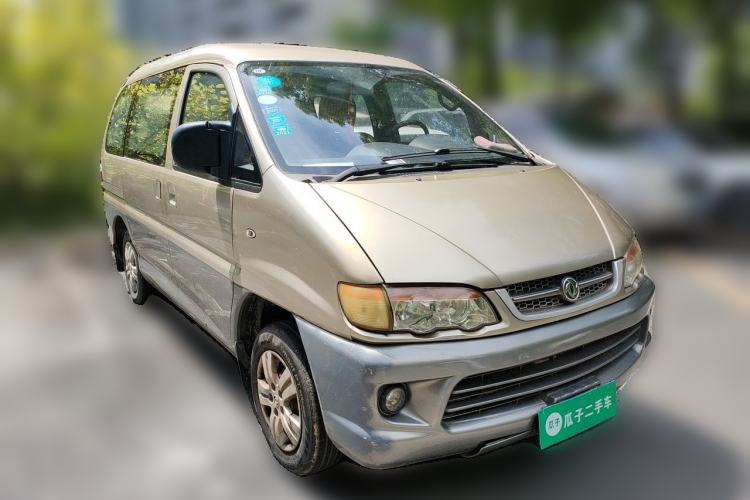 Used FORTHING Lingzhi 2014 V3 1.5L 7-Seater Luxury Model Front Right 45 Deg