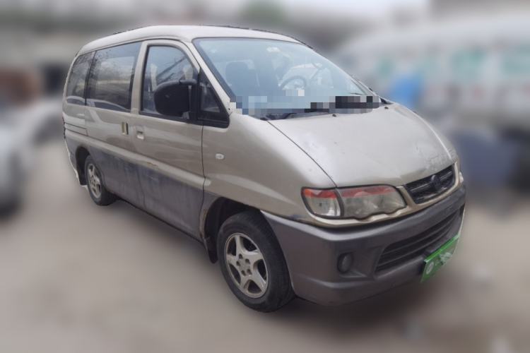 Used FORTHING Lingzhi 2014 V3 1.5L 7-Seater Comfort Model Front Right 45 Deg