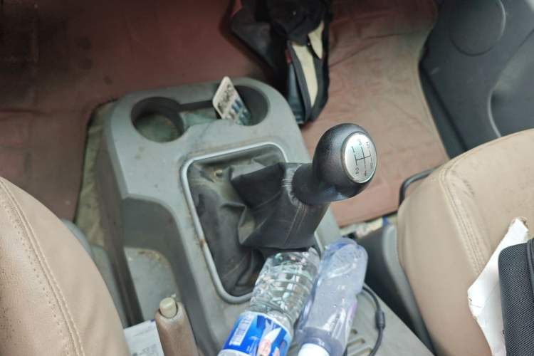 Used FORTHING Lingzhi 2014 M3 1.6L 7-Seater Comfort Model Gear Lever