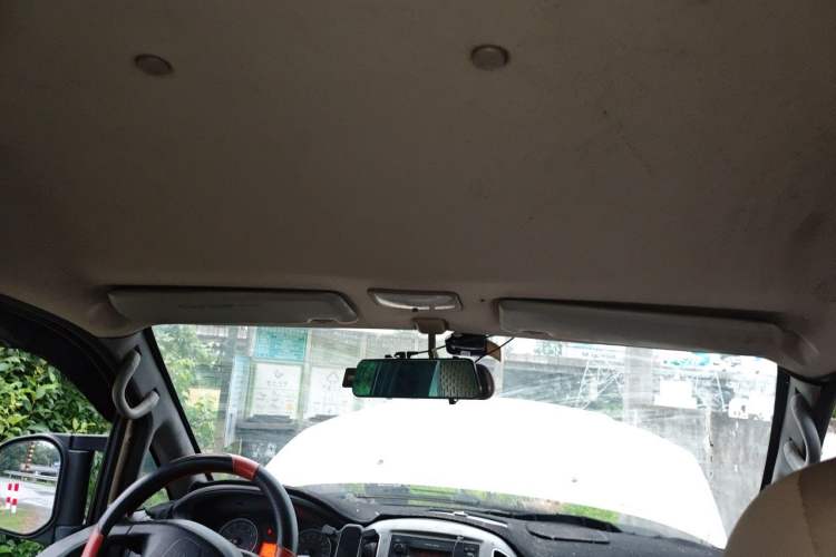 Used FORTHING Lingzhi 2014 M3 1.6L 7-Seater Comfort Model Headliner