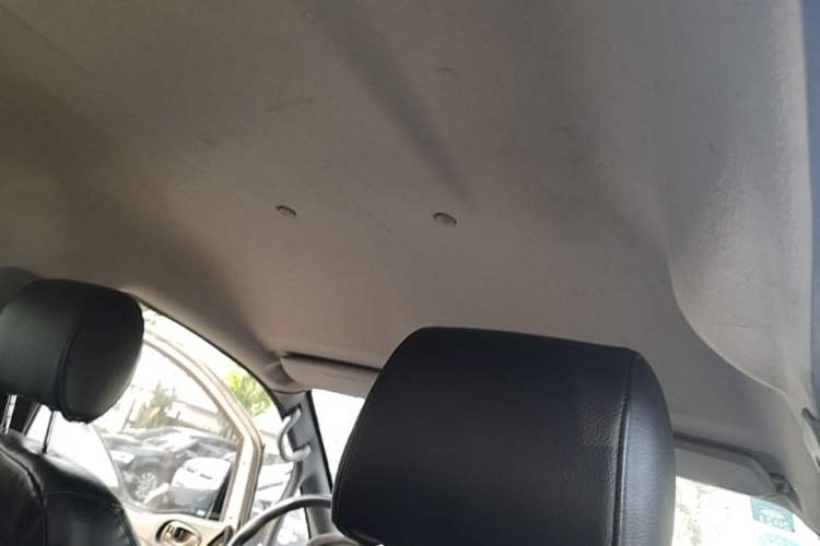 Used FORTHING Lingzhi 2014 V3 1.5L 5-seat Standard Model I Headliner