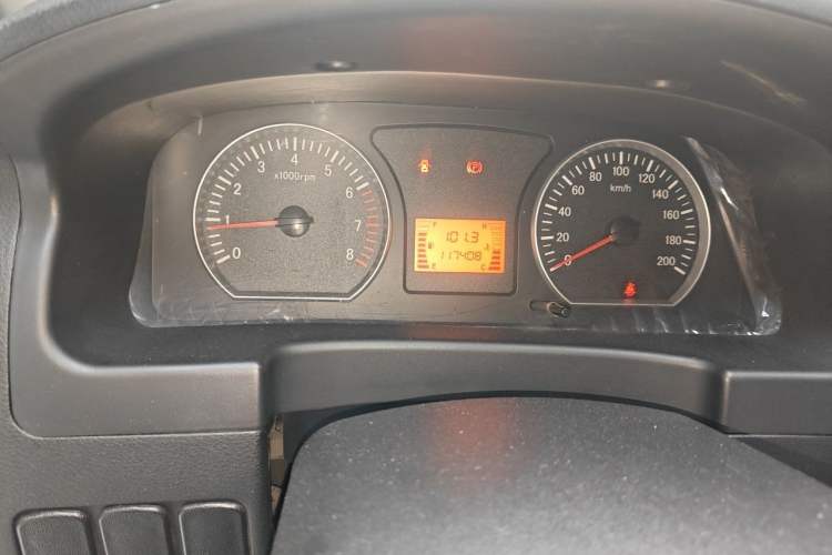 Used FORTHING Lingzhi 2014 M3 1.6L 7-Seater Comfort Model Instrument Cluster
