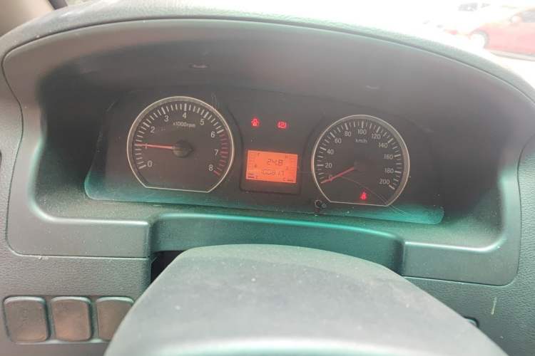 Used FORTHING Lingzhi 2014 V3 1.5L 7-Seater Comfort Model Instrument Cluster