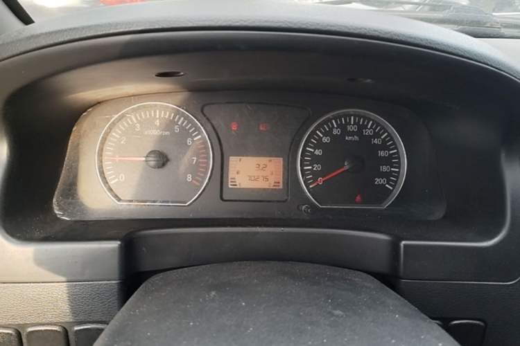 Used FORTHING Lingzhi 2014 V3 1.5L 5-seat Standard Model I Instrument Cluster