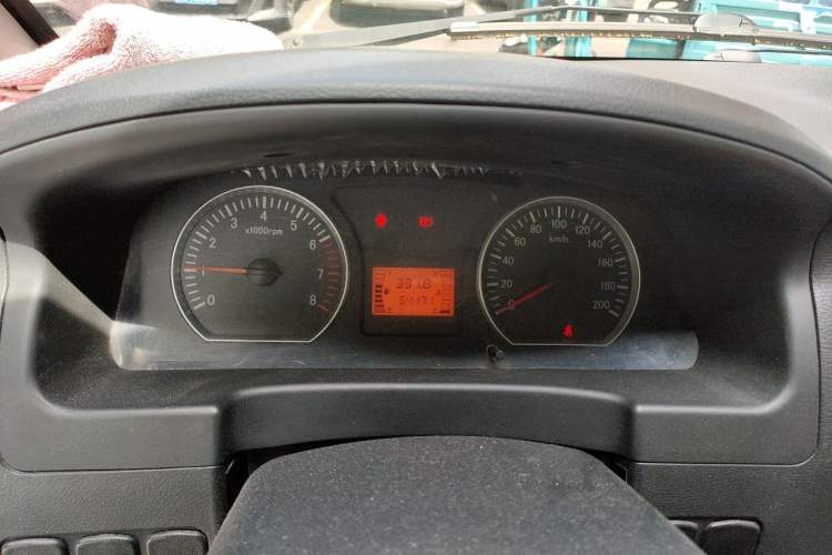 Used FORTHING Lingzhi 2014 V3 1.5L 7-Seater Luxury Model Instrument Cluster