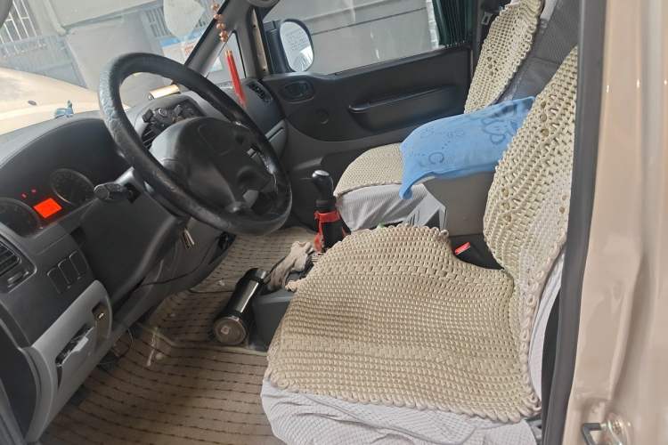 Used FORTHING Lingzhi 2014 M3 1.6L 7-Seater Comfort Model Left Front Seat