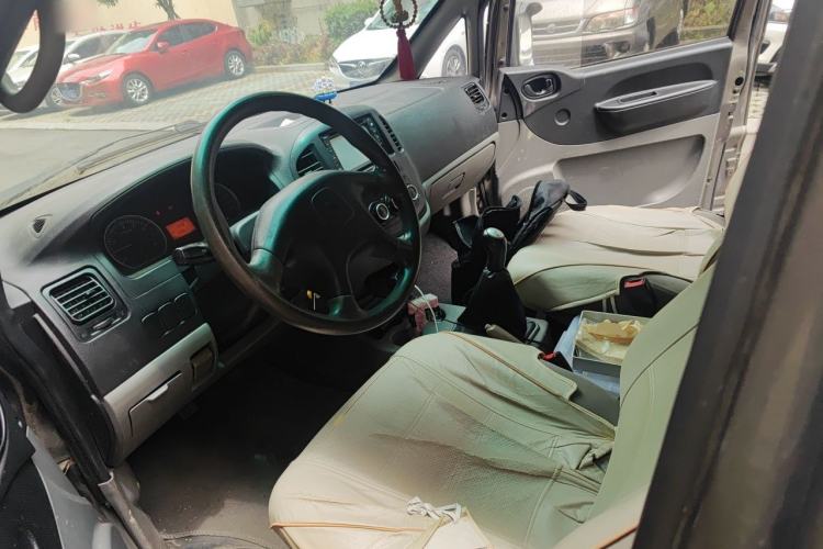 Used FORTHING Lingzhi 2014 V3 1.5L 7-Seater Comfort Model Left Front Seat