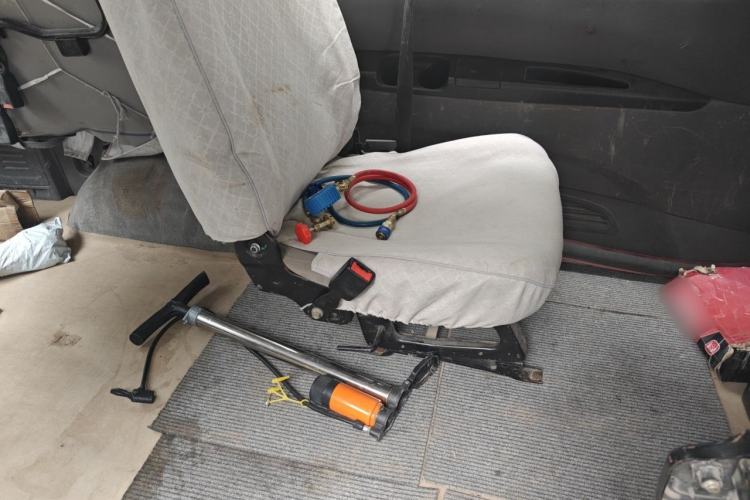 Used FORTHING Lingzhi 2014 V3 1.5L 7-Seater Standard Model II Left Rear Seat