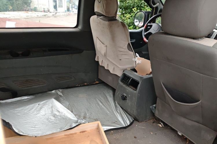 Used FORTHING Lingzhi 2014 M3 1.6L 7-Seater Comfort Model Left Rear Seat