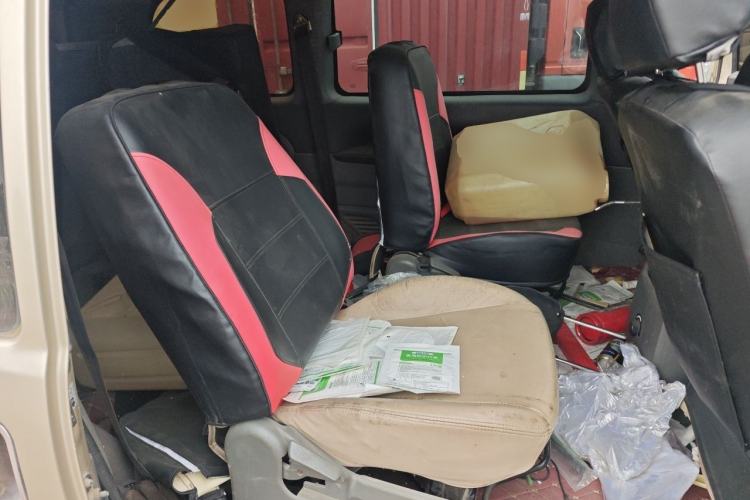 Used FORTHING Lingzhi 2014 M3 1.6L 7-Seater Comfort Model Left Rear Seat