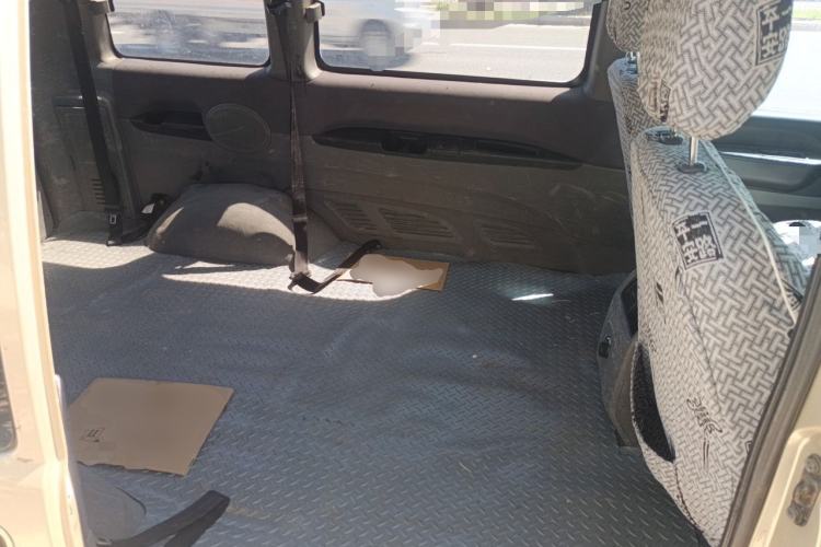 Used FORTHING Lingzhi 2014 V3 1.5L 7-Seater Luxury Model Left Rear Seat
