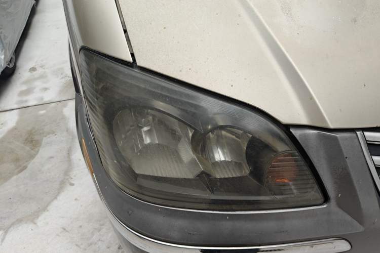 Used FORTHING Lingzhi 2014 M3 1.6L 7-Seater Comfort Model Right Front Headlight