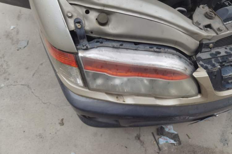 Used FORTHING Lingzhi 2014 V3 1.5L 7-Seater Comfort Model Right Front Headlight