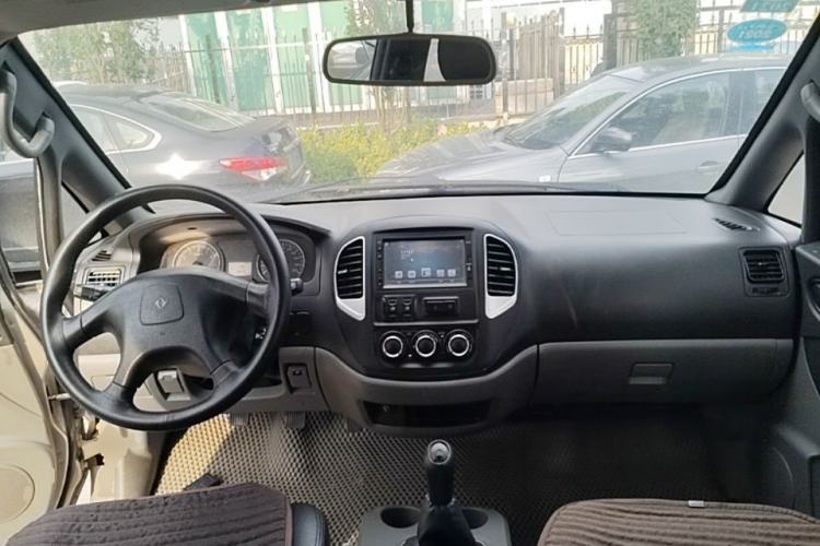 Used FORTHING Lingzhi 2014 V3 1.5L 5-seat Standard Model I Steering Wheel