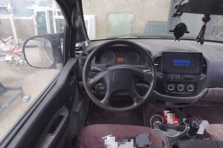 Used FORTHING Lingzhi 2014 V3 1.5L 7-Seater Comfort Model Steering Wheel