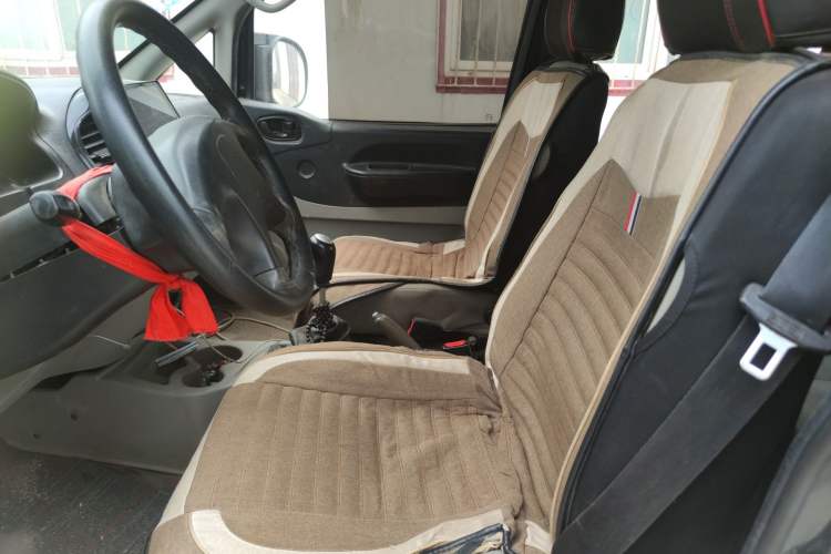 Used FORTHING Lingzhi 2015 V3 1.5L 5-Seater Special Offer Model Left Front Seat