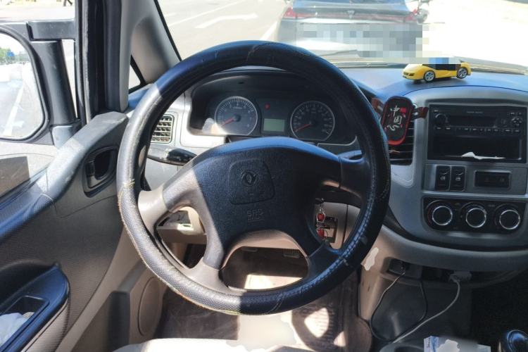 Used FORTHING Lingzhi 2015 M3 1.6L 7-Seater Comfort Model Steering Wheel