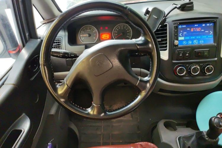 Used FORTHING Lingzhi 2015 V3 1.6L 9-Seater Standard Model Steering Wheel